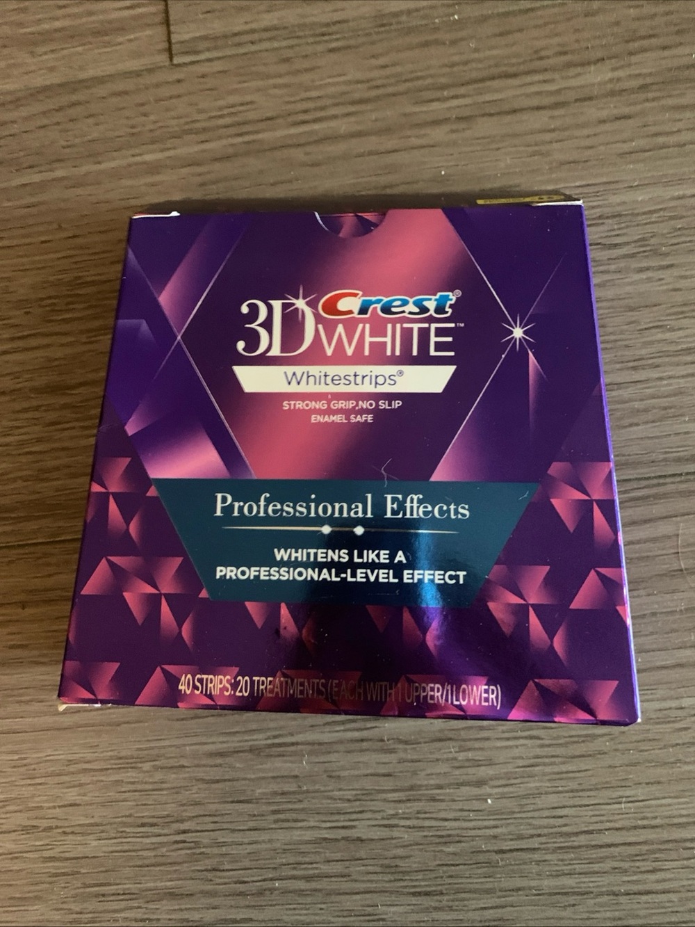 Crest 3D White Whitestrips Professional Effects - Purple Packaging